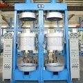 Многослойный гидравлический вулканизационный пресс для мотоциклентных шин